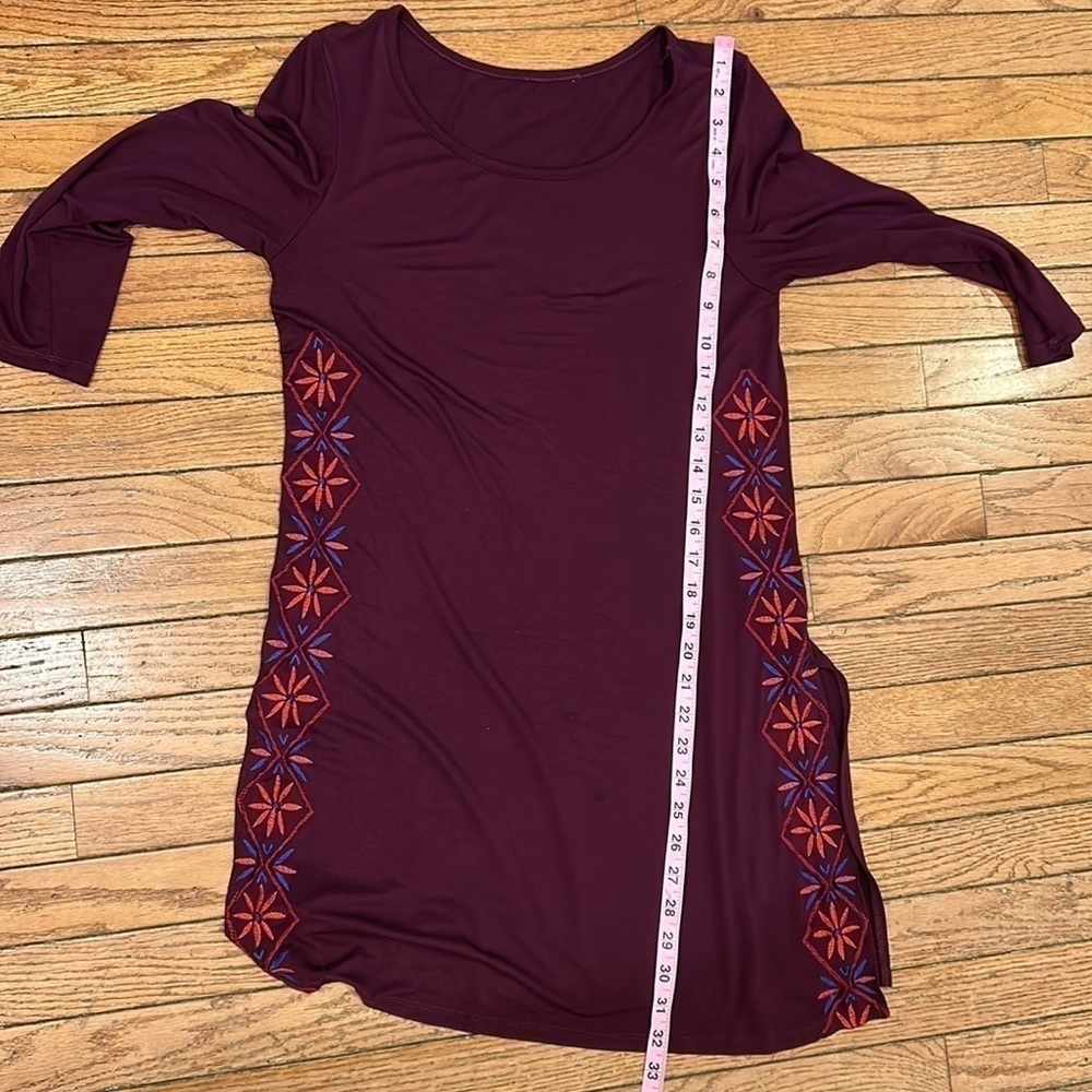 Long burgundy embroidered tunic style top - Picture 6 of 6